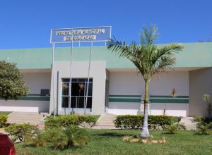 Secretaria Municipal de Educação de Guanambi (Foto: Lay Amorim/Achei Sudoeste)