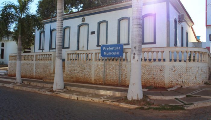 prefeitura municipal de Ibiassucê (Foto: Lay Amorim/Achei Sudoeste)