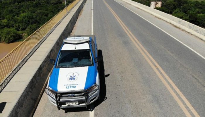 Polícia Civil na Ponte Guimarães Rosa, em Carinhanha (Foto Divulgação)