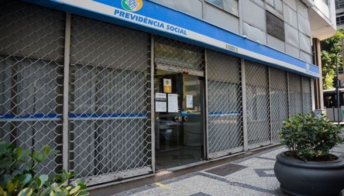 Instituto Nacional do Seguro Social (INSS) volta atendimento presencial nas agências.